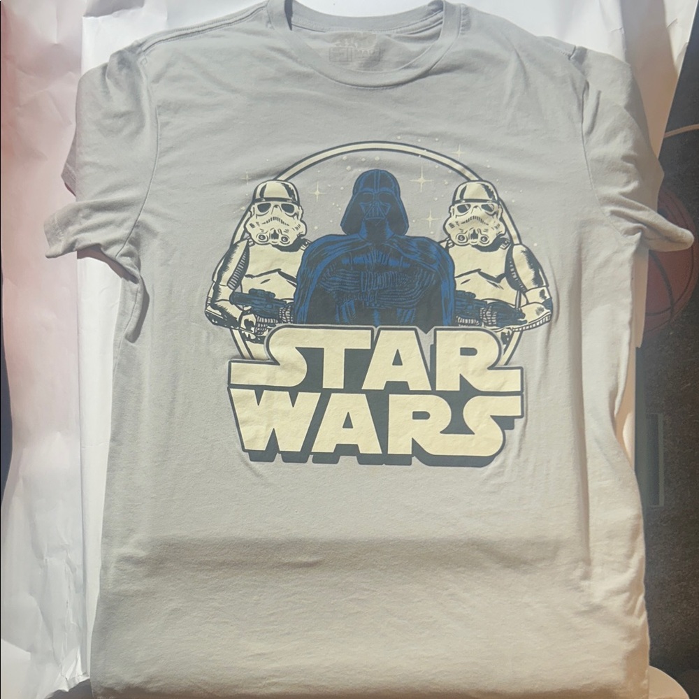 Star Wars - Darth Vader w/ Storm Troopers - Gray Short Sleeve Tee